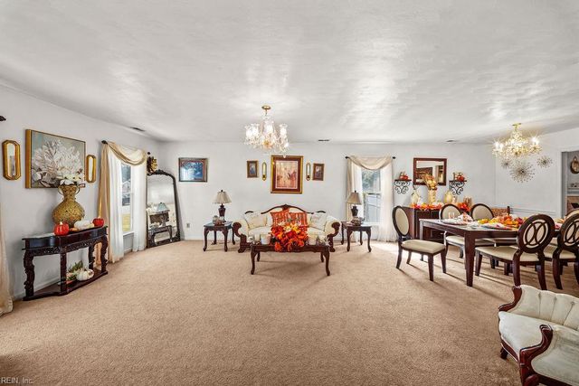809 Haskins DR, Suffolk, VA 23434