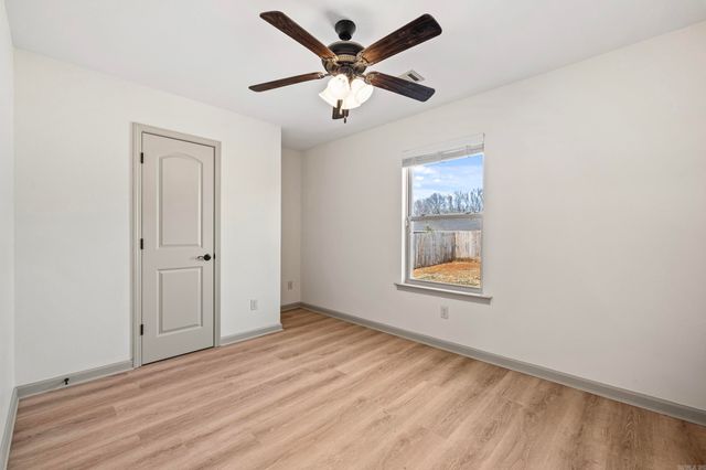 24 Magnolia Drive, Ward, AR 72176