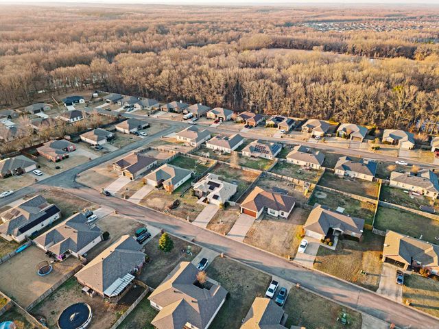 24 Magnolia Drive, Ward, AR 72176