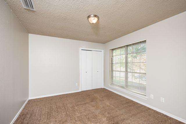 2912 Yorktown Road, Mesquite, TX 75149