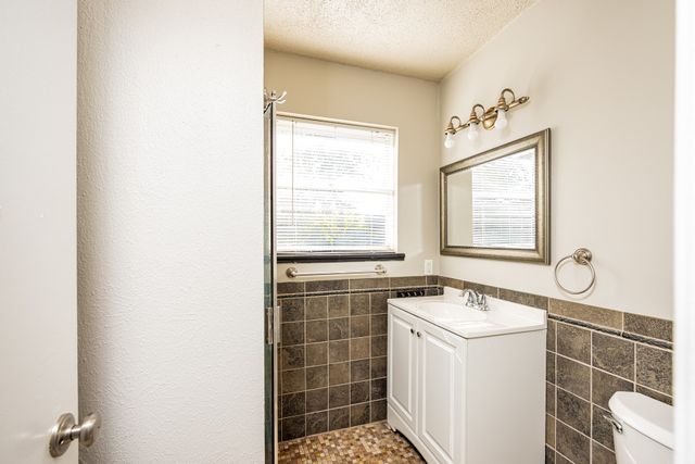 2912 Yorktown Road, Mesquite, TX 75149