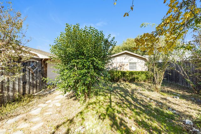 2912 Yorktown Road, Mesquite, TX 75149