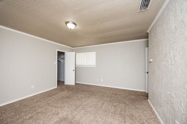 2912 Yorktown Road, Mesquite, TX 75149