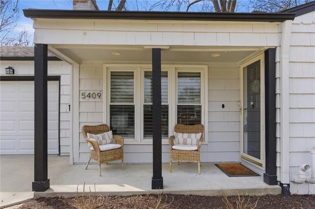 5409 W 65th Terrace, Prairie Village, KS 66202