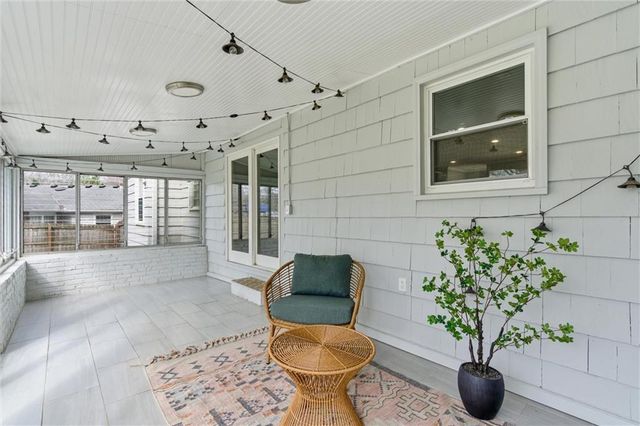 5409 W 65th Terrace, Prairie Village, KS 66202