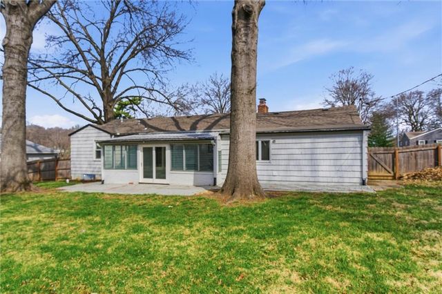 5409 W 65th Terrace, Prairie Village, KS 66202