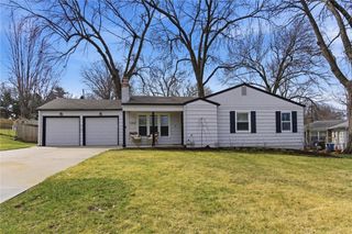 5409 W 65th Terrace, Prairie Village, KS 66202