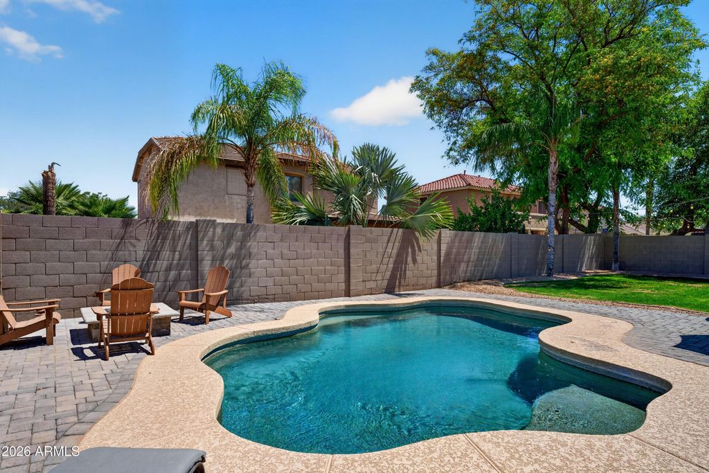 1250 E INDIGO Street, Gilbert, AZ 85298 — photo 4
