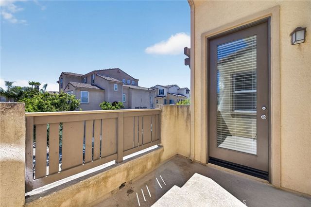 44943 Bellflower Lane 120, Temecula, CA 92592