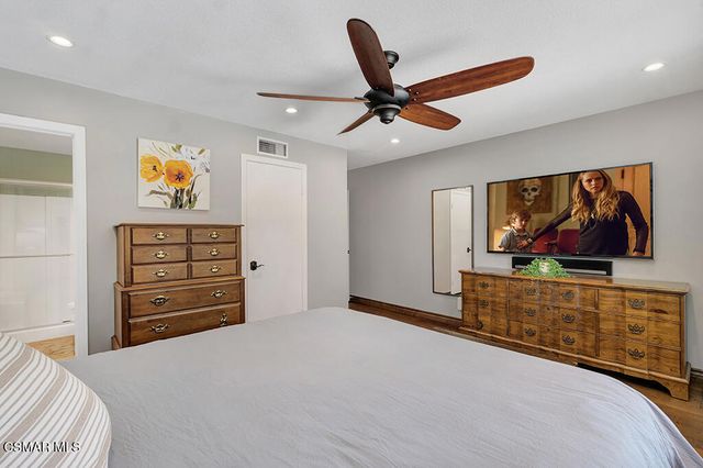 6496 Bayberry Street, Oak Park, CA 91377