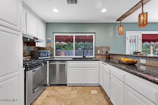 6496 Bayberry Street, Oak Park, CA 91377