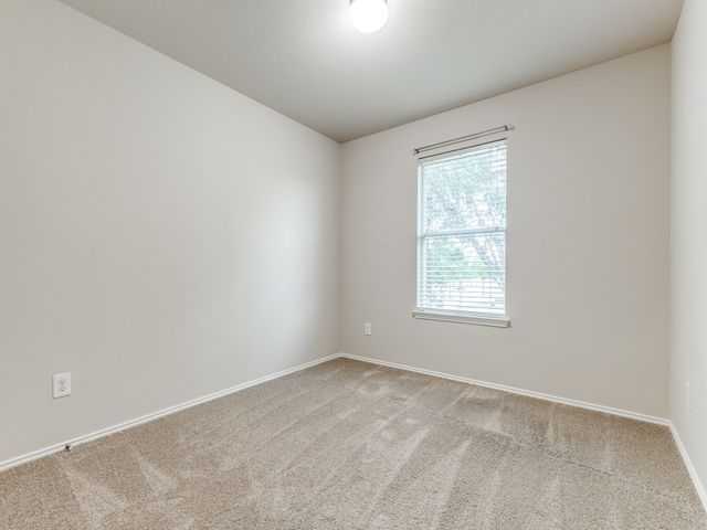 5948 Lost Valley Drive, The Colony, TX 75056