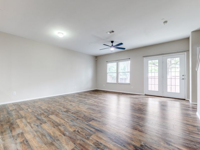 5948 Lost Valley Drive, The Colony, TX 75056