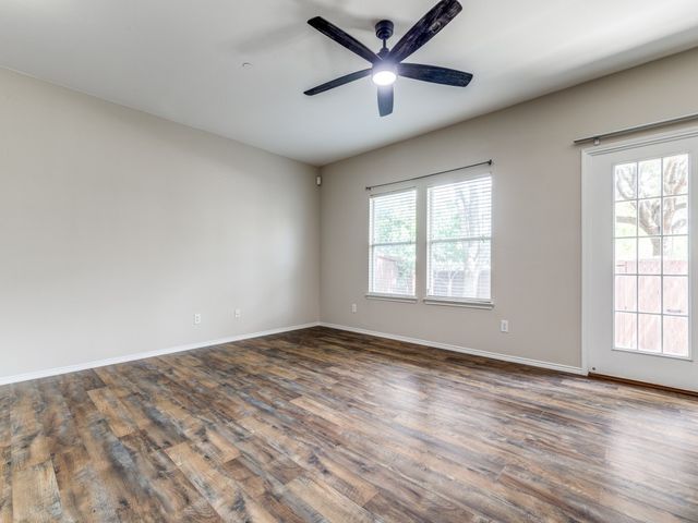 5948 Lost Valley Drive, The Colony, TX 75056