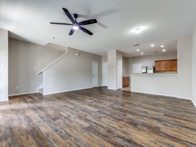 5948 Lost Valley Drive, The Colony, TX 75056
