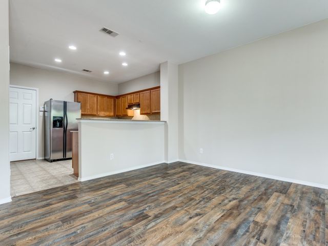 5948 Lost Valley Drive, The Colony, TX 75056