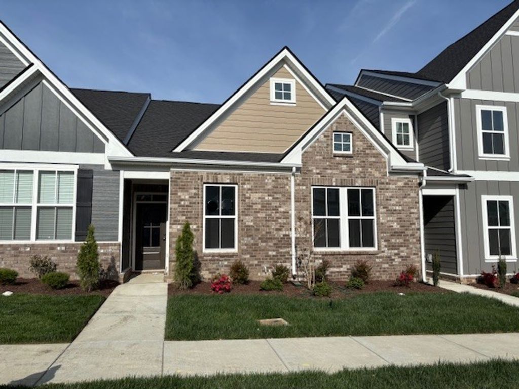 415 W Stonehaus Crossing, Antioch, TN 37013