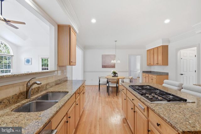 10405 SANDRINGHAM CT, Potomac, MD 20854