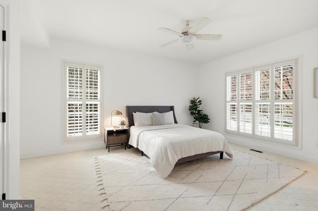 10405 SANDRINGHAM CT, Potomac, MD 20854