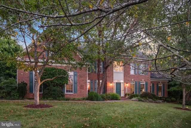 10405 SANDRINGHAM CT, Potomac, MD 20854