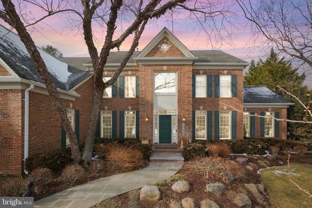 10405 SANDRINGHAM CT, Potomac, MD 20854