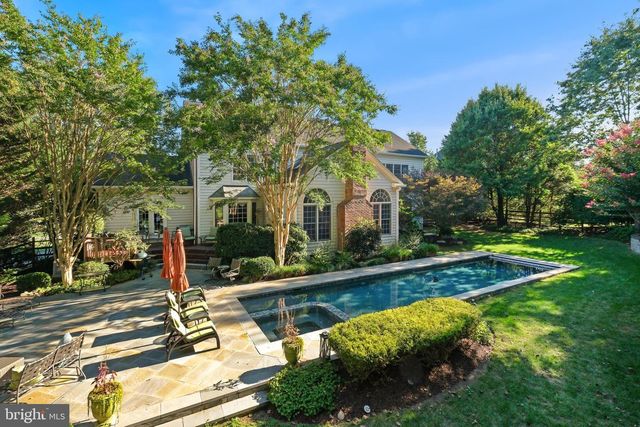 10405 SANDRINGHAM CT, Potomac, MD 20854