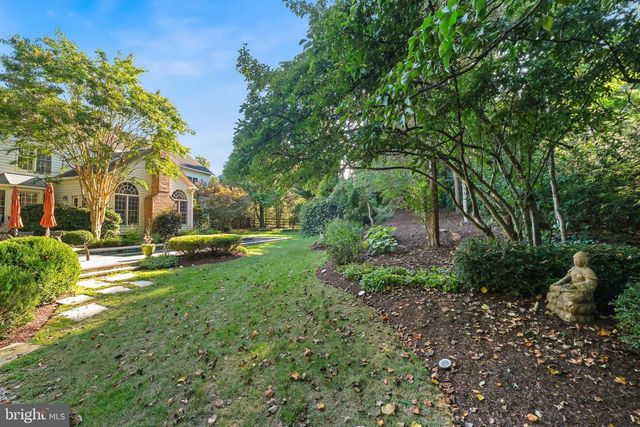 10405 SANDRINGHAM CT, Potomac, MD 20854