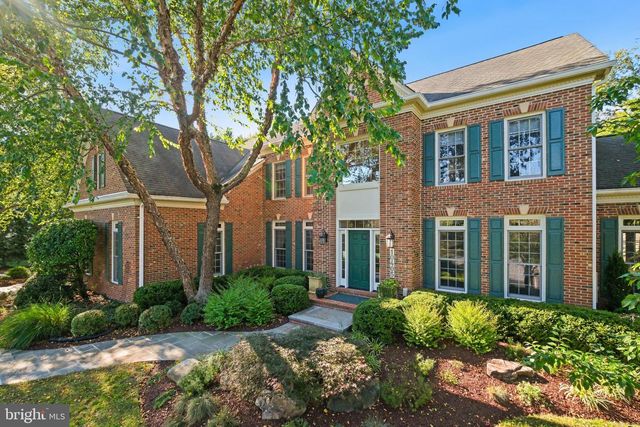 10405 SANDRINGHAM CT, Potomac, MD 20854