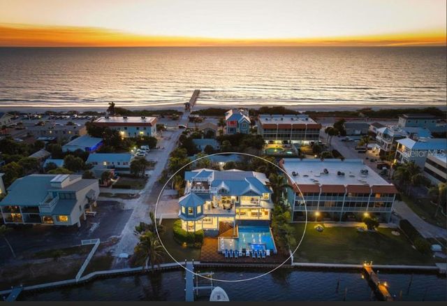 110 10TH STREET S, Bradenton Beach, FL 34217