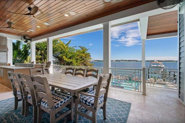 110 10TH STREET S, Bradenton Beach, FL 34217