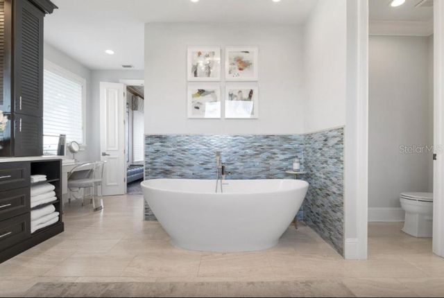 110 10TH STREET S, Bradenton Beach, FL 34217