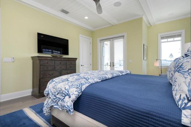 110 10TH STREET S, Bradenton Beach, FL 34217