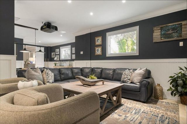 110 10TH STREET S, Bradenton Beach, FL 34217