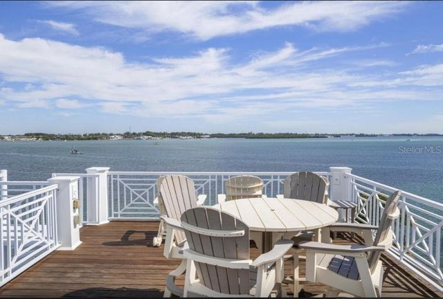 110 10TH STREET S, Bradenton Beach, FL 34217