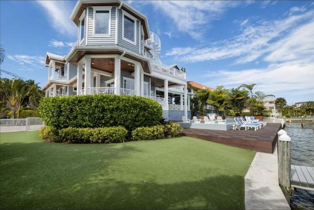 110 10TH STREET S, Bradenton Beach, FL 34217