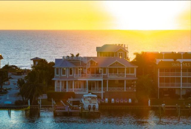 110 10TH STREET S, Bradenton Beach, FL 34217