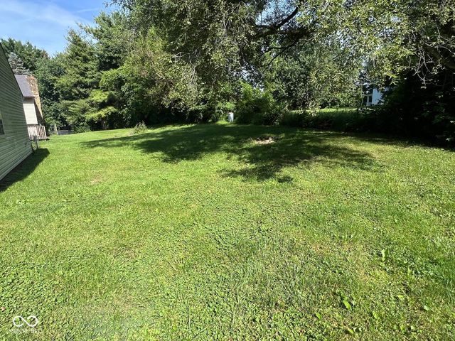 2208 Friendship Drive, Indianapolis, IN 46217