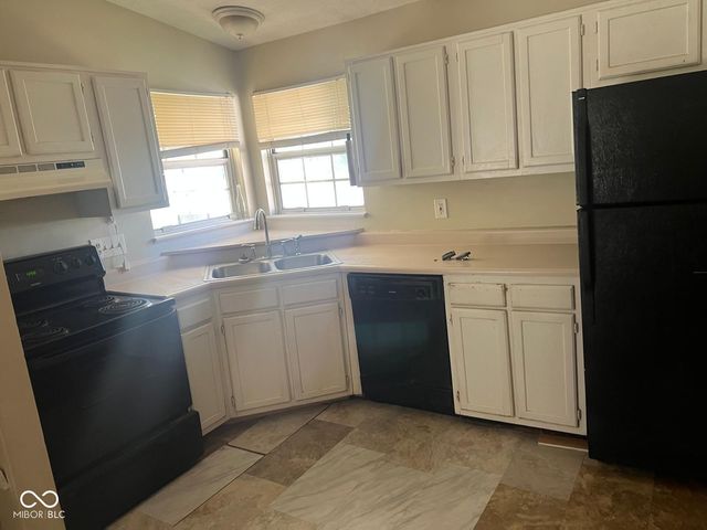 2208 Friendship Drive, Indianapolis, IN 46217