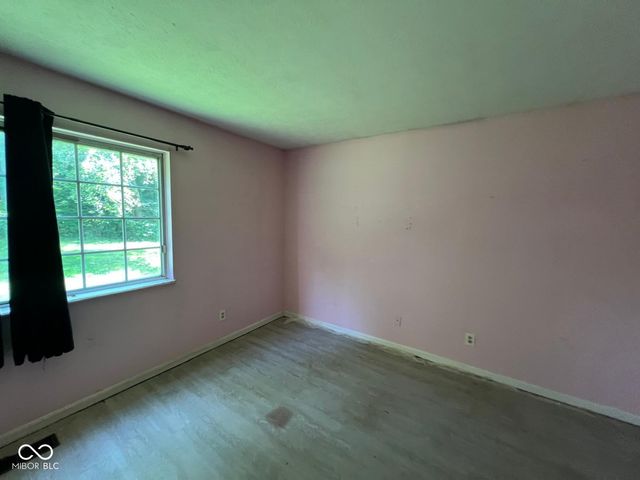 2208 Friendship Drive, Indianapolis, IN 46217