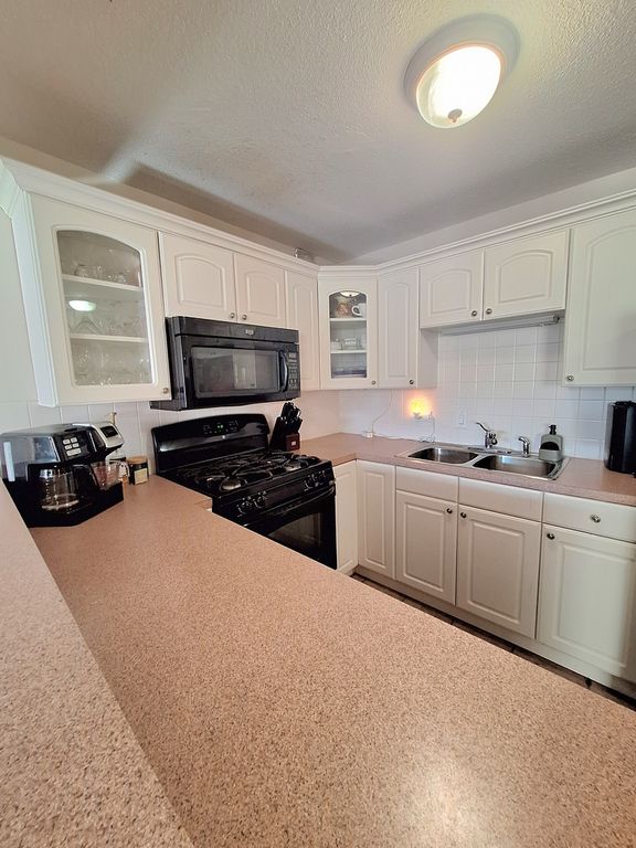2211 S Stewart Avenue 4A, Lombard, IL 60148 — photo 5