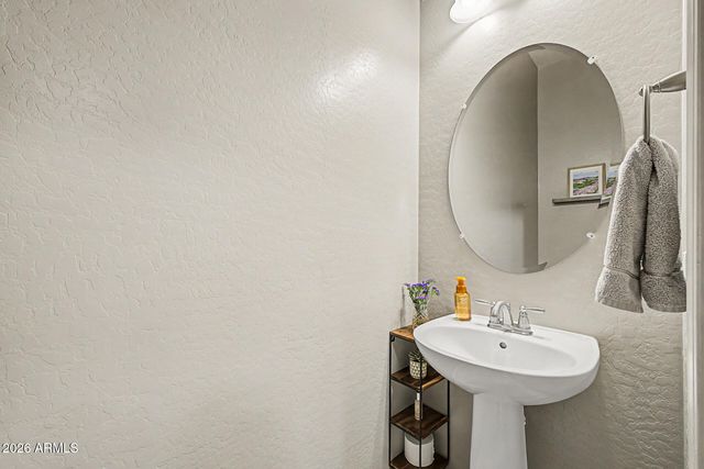 15680 W Desert Flower Drive, Goodyear, AZ 85395