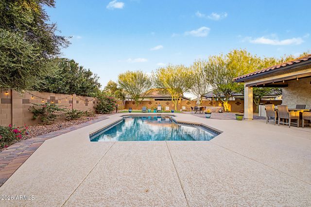 15680 W Desert Flower Drive, Goodyear, AZ 85395