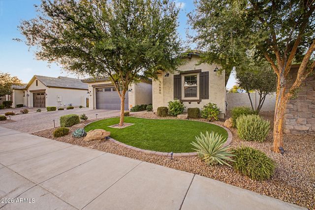 15680 W Desert Flower Drive, Goodyear, AZ 85395