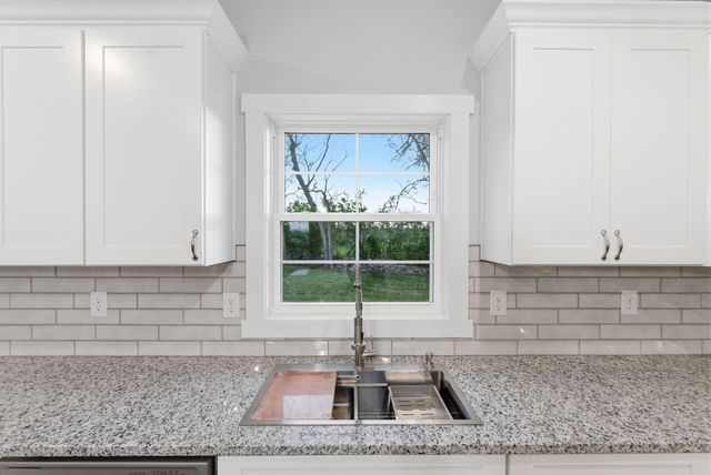 210 Max Cavnes Road, Danville, KY 40422