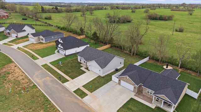 210 Max Cavnes Road, Danville, KY 40422