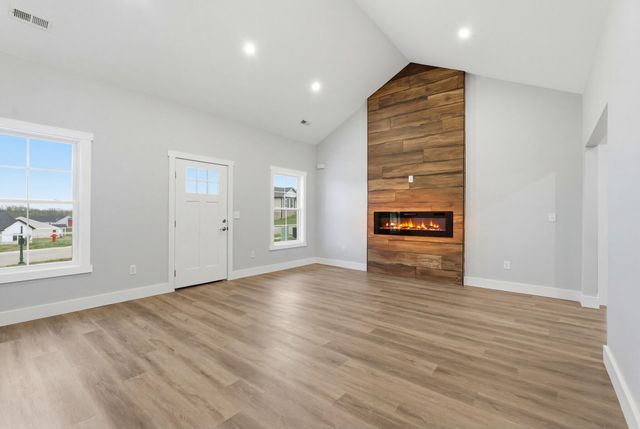 210 Max Cavnes Road, Danville, KY 40422