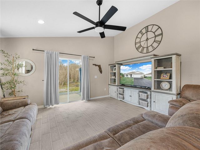 266 S LAKE AVENUE, Frostproof, FL 33843