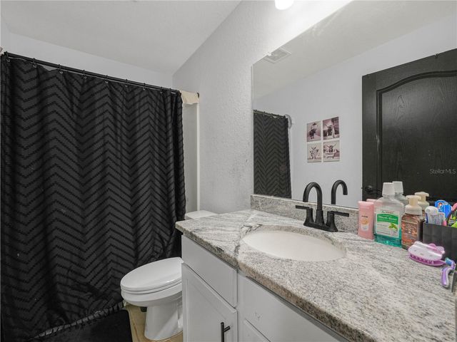 266 S LAKE AVENUE, Frostproof, FL 33843