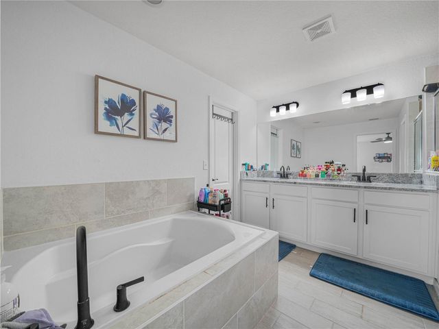 266 S LAKE AVENUE, Frostproof, FL 33843