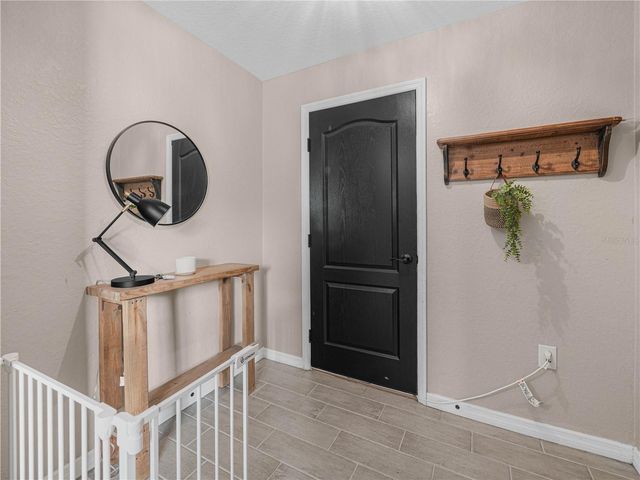 266 S LAKE AVENUE, Frostproof, FL 33843